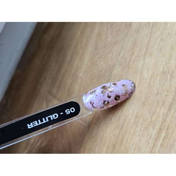 MN Glitter #5 Pink