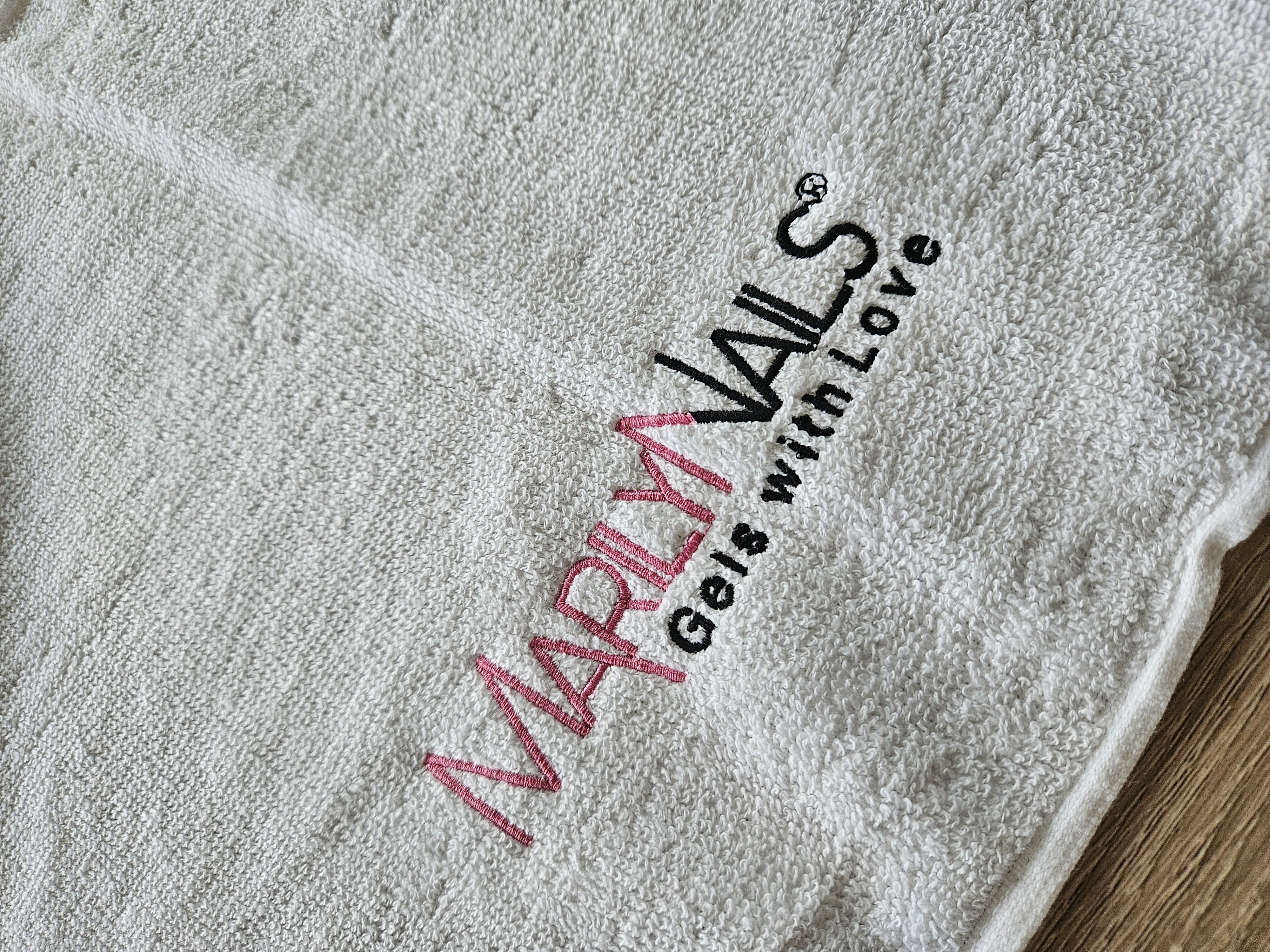 Hvidt MN H�ndkl�de 30x50cm